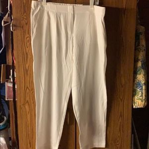 Chico’s crop pants Sz 2 NWT